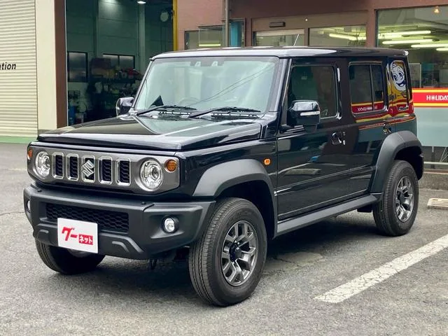 Suzuki JIMNY NOMADE FC 2025 — фото 1, купить с доставкой в Москву