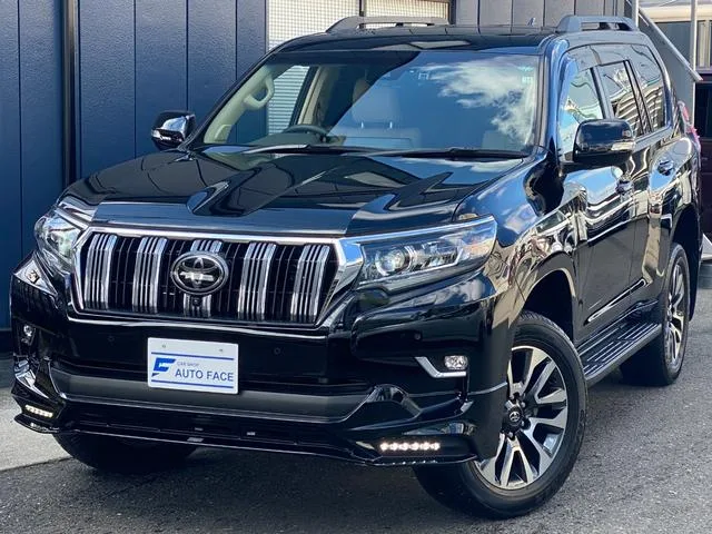 Toyota Land Cruiser Prado TX L PACKAGE 2022 — фото 1, купить с доставкой в Москву