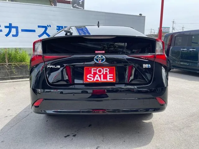 Toyota PRIUS S TOURING SELECTION 2022 — миниатюра 2
