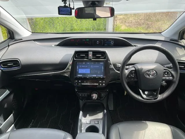 Toyota PRIUS S TOURING SELECTION 2022 — миниатюра 4