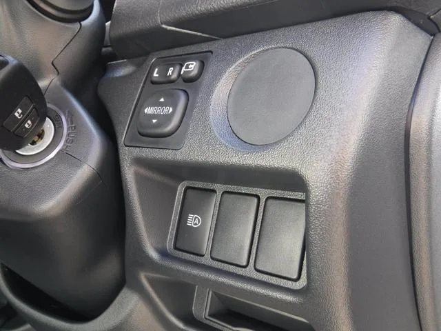 Toyota HIACE VAN DX GL PACKAGE 2025 — миниатюра 2