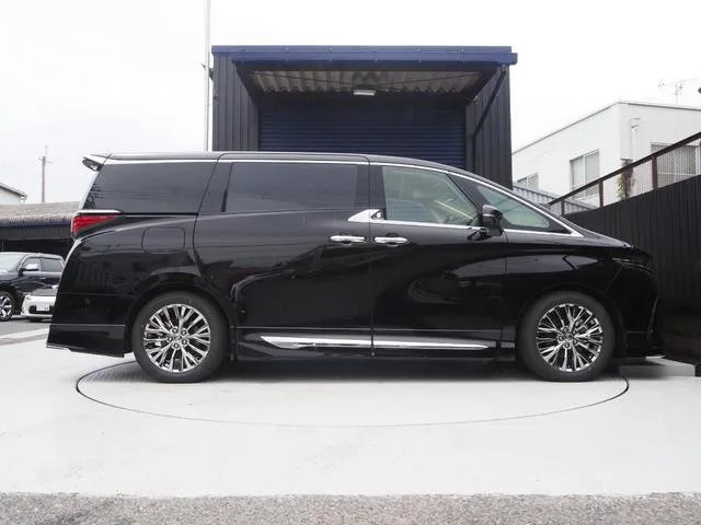 Toyota ALPHARD PHEV EXECUTIVE LOUNGE 2025 — миниатюра 2