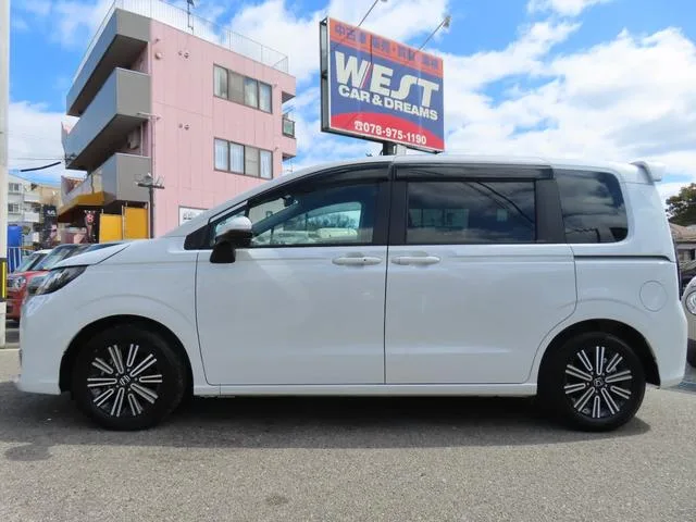 Honda FREED E:HEV AIR EX 2024 — миниатюра 3
