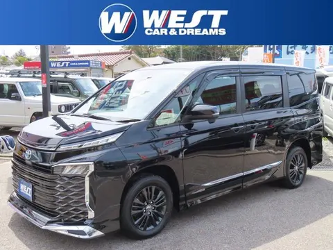 Toyota VOXY 2025 buy in Moscow