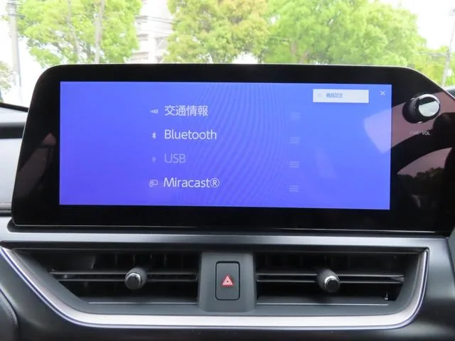 Lexus UX UX300H GRACEFUL EXPLORER 2025 — миниатюра 5