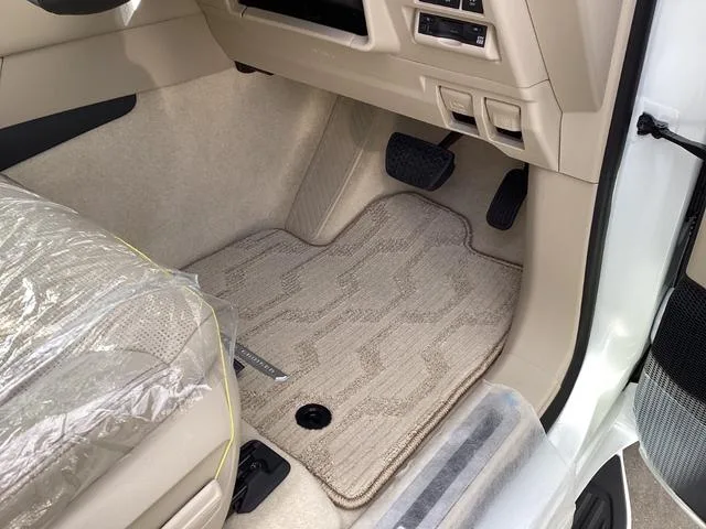 Toyota Land Cruiser ZX 2025 — миниатюра 3
