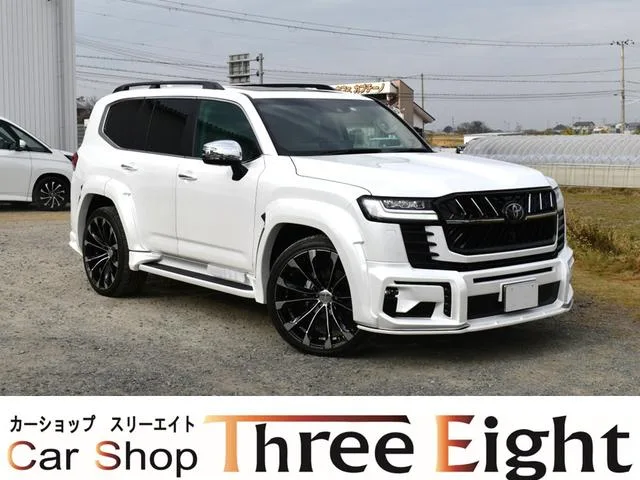 Toyota Land Cruiser GX 2023 — фото 1, купить с доставкой в Москву