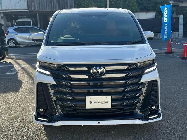 Toyota VELLFIRE Z PREMIER 2024 — миниатюра 2