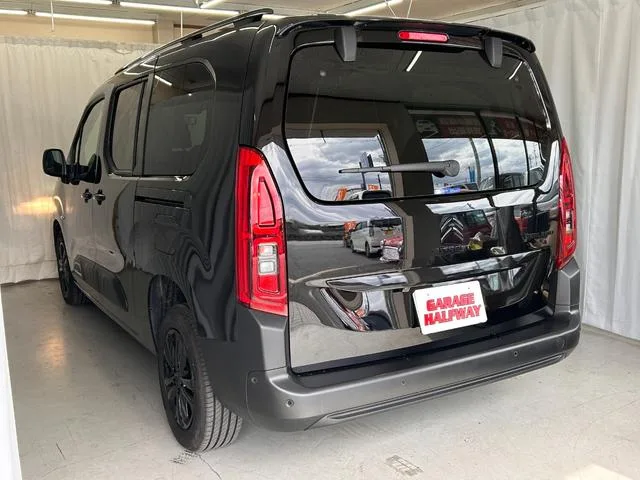 Citroen BERLINGO LONG EDITION NOIRE 2023 — миниатюра 3