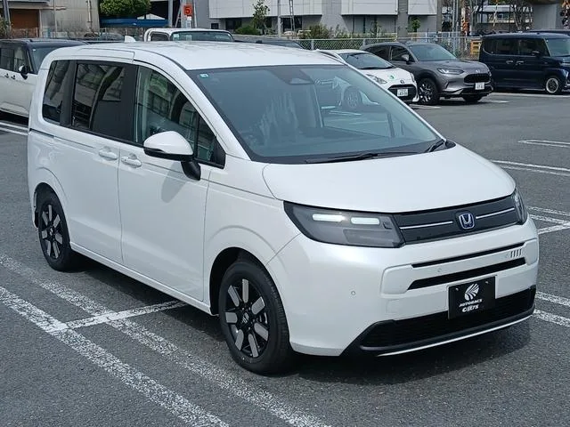 Honda FREED E:HEV AIR EX 2026 — миниатюра 4