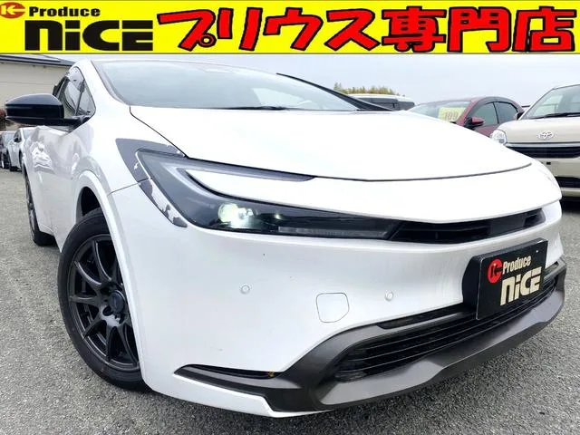 Toyota PRIUS 2023 — фото 1, купить с доставкой в Москву