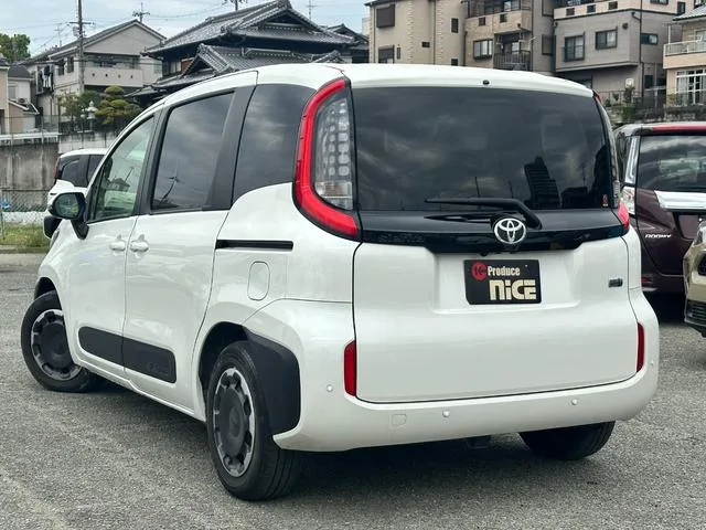 Toyota SIENTA HYBRID Z 2023 — миниатюра 5