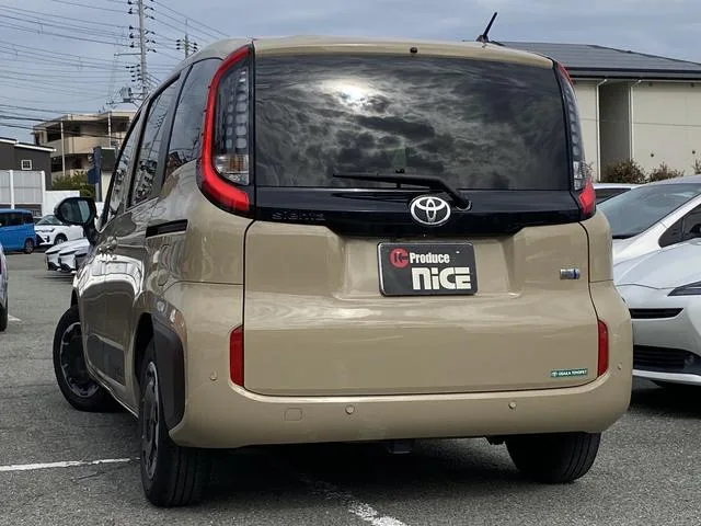 Toyota SIENTA HYBRID Z 2023 — миниатюра 5