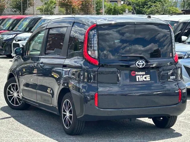 Toyota SIENTA HYBRID Z 2023 — миниатюра 5