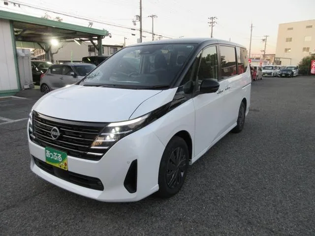 Nissan SERENA E-POWER XV 2023 — миниатюра 2