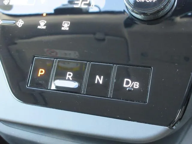 Nissan SERENA E-POWER XV 2023 — миниатюра 3