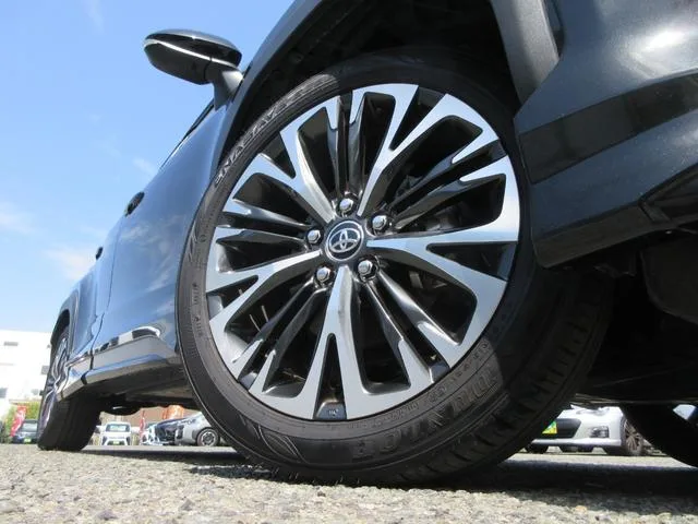 Toyota YARIS CROSS HYBRID Z 2023 — миниатюра 5