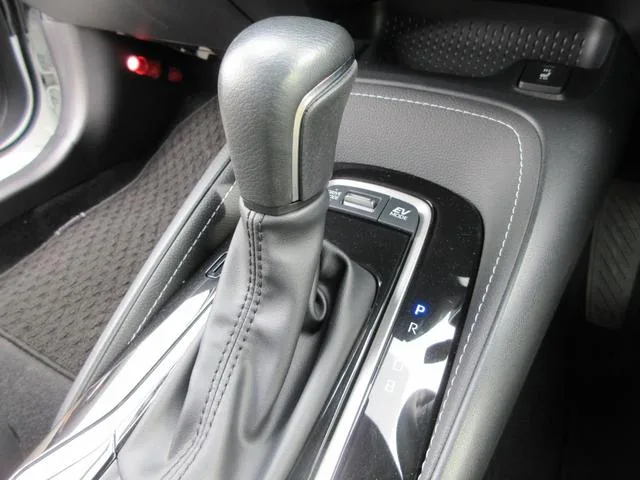 Toyota COROLLASPORT HYBRID G Z 2024 — миниатюра 3