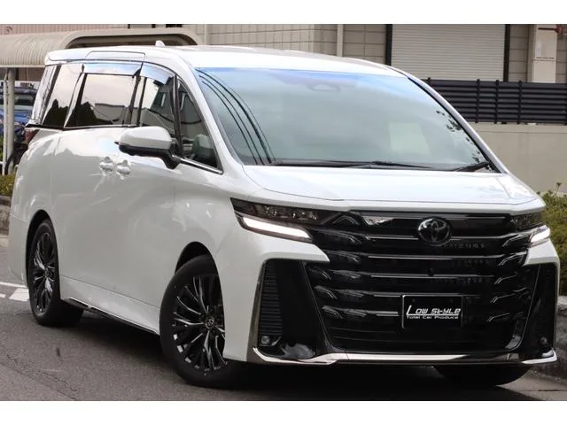 Toyota VELLFIRE HYBRID Z PREMIER 2024 — миниатюра 2
