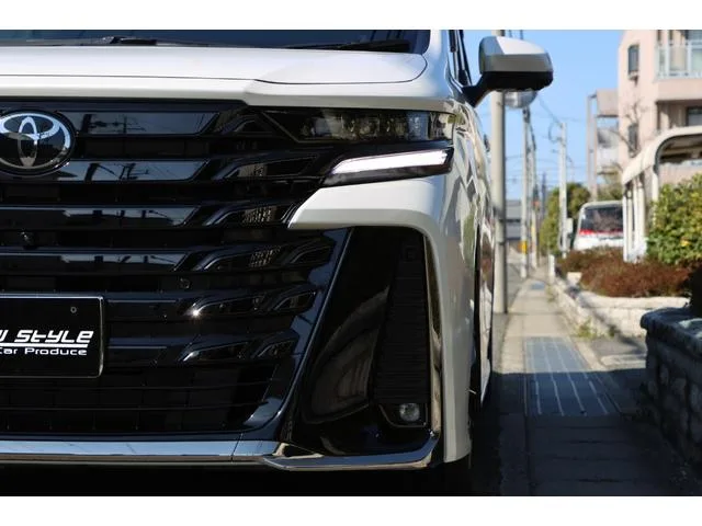 Toyota VELLFIRE HYBRID Z PREMIER 2025 — миниатюра 4