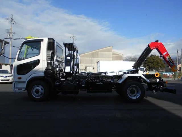 Mitsubishi Fuso FIGHTER 2025 — миниатюра 2