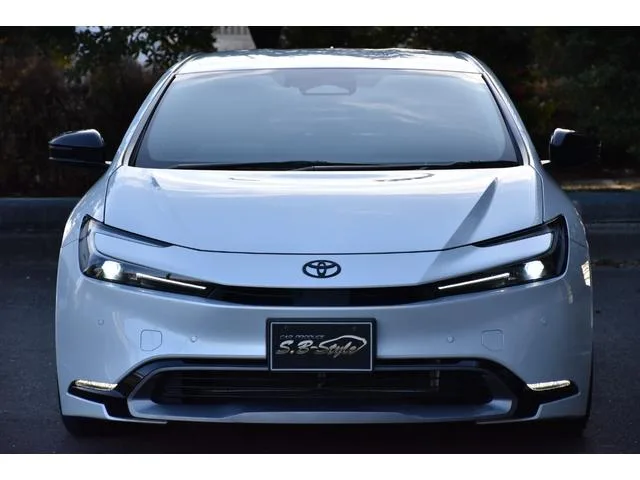 Toyota Prius Z 2023 — миниатюра 4