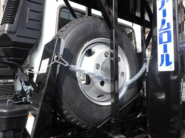Mitsubishi Fuso FIGHTER 2025 — миниатюра 3