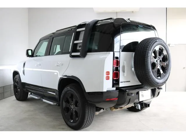 Land Rover DEFENDER 110X-DYNAMIC HSE D300 2023 — миниатюра 4