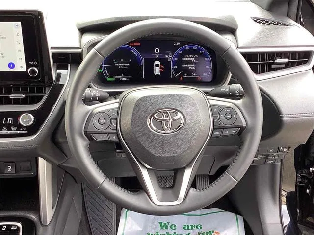 Toyota CorollaCross HYBRID Z 2024 — миниатюра 3