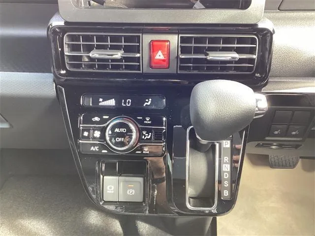Daihatsu TANTO CUSTOM X LIMITED 2025 — миниатюра 2