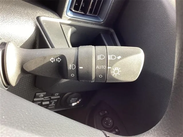 Daihatsu TANTO CUSTOM X LIMITED 2025 — миниатюра 3