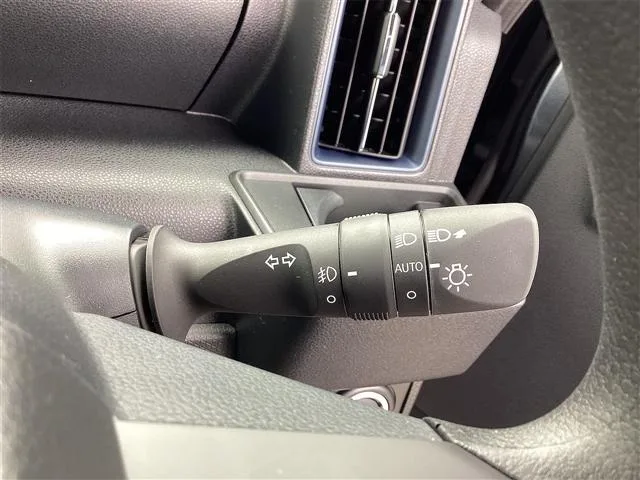 Daihatsu TANTO CUSTOM X LIMITED 2025 — миниатюра 3