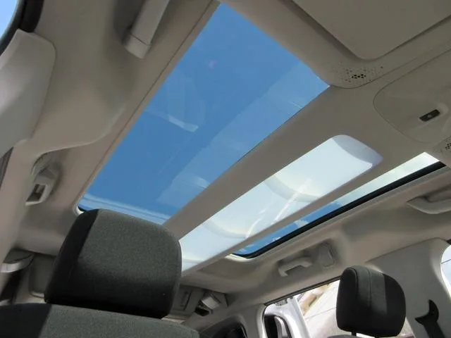 Citroen BERLINGO SHINE BLUE HDI 2023 — миниатюра 3