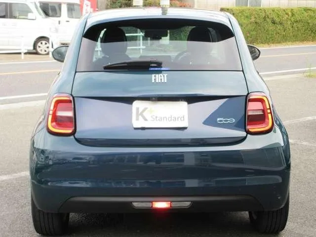 Fiat 500e POP 2022 — миниатюра 5