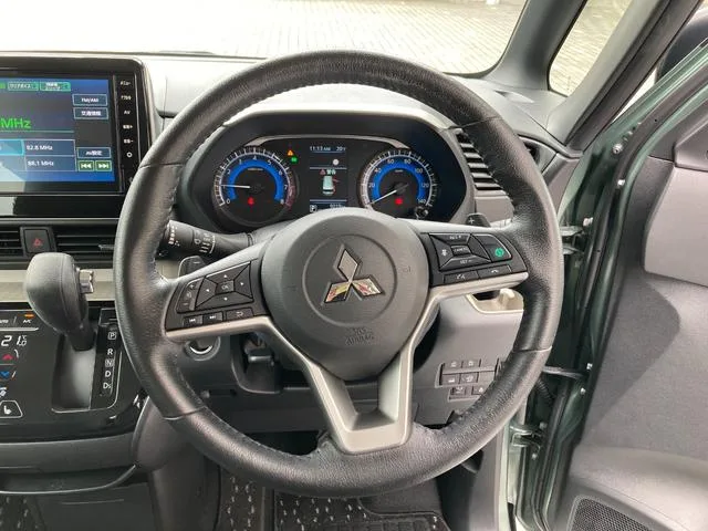 Mitsubishi DELICA MINI T PREMIUM 2023 — миниатюра 3