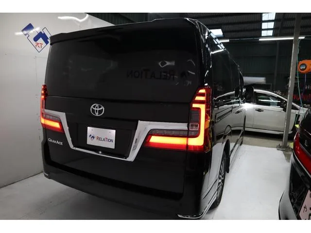 Toyota GRANACE G 2023 — миниатюра 3