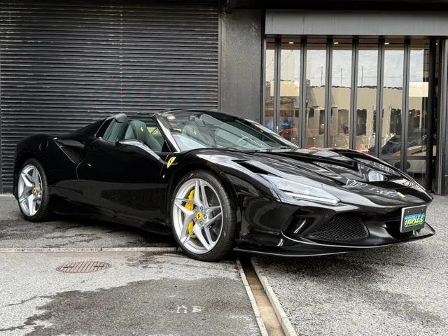 Ferrari F8 SPIDER 2023 — миниатюра 2