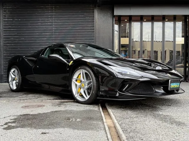 Ferrari F8 SPIDER 2023 — миниатюра 3