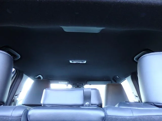 Toyota YARIS CROSS HYBRID Z 2024 — миниатюра 5