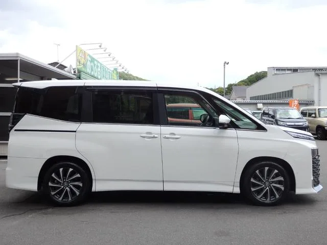 Toyota VOXY HYBRID S-Z 2025 — миниатюра 2