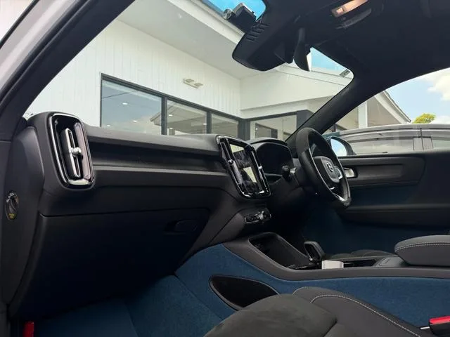 Volvo XC40 RECHARGE RECHARGE ULTIMATE SINGLE MOTOR 2024 — миниатюра 5