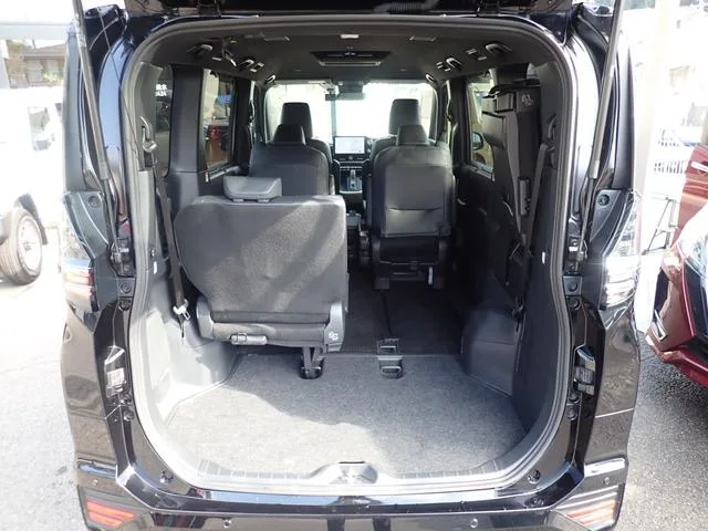 Toyota VOXY HYBRID S-Z 2023 — миниатюра 4
