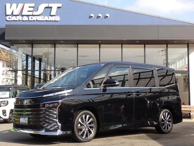 Toyota VOXY HYBRID S-Z 2023 — фото 1, купить с доставкой в Москву