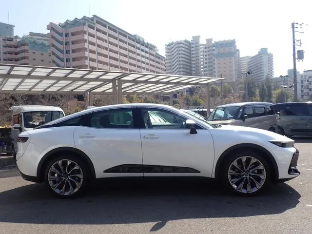 Toyota CROWN CROSSOVER G ADVANCED LEATHER PACKAGE 2022 — миниатюра 4