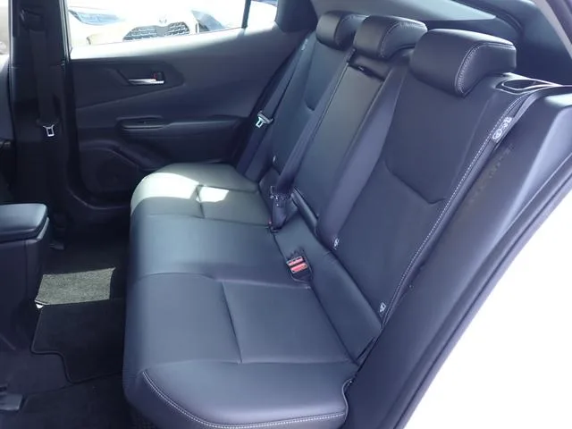 Toyota PRIUS Z 2025 — миниатюра 3