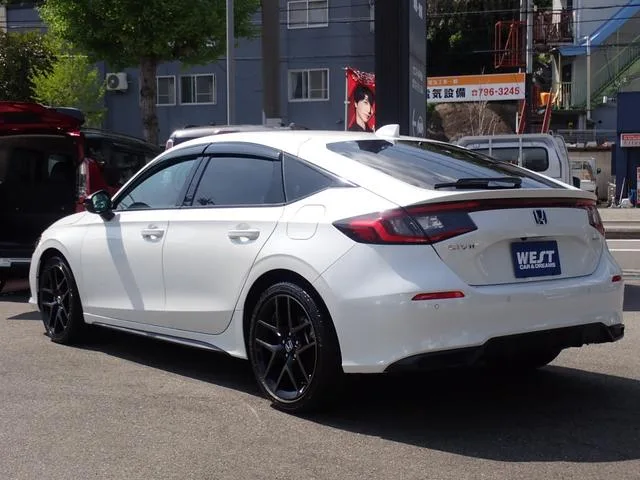 Honda CIVIC E:HEV 2022 — миниатюра 5