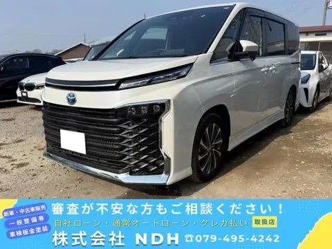 Toyota VOXY 2023 buy in Moscow