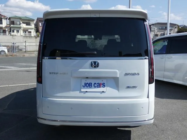 Honda STEPWAGON E:HEV SPADA 2024 — миниатюра 5