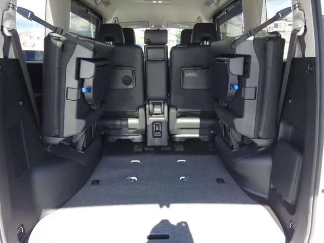 Nissan SERENA E-POWER HIGHWAY STAR V 2025 — миниатюра 3