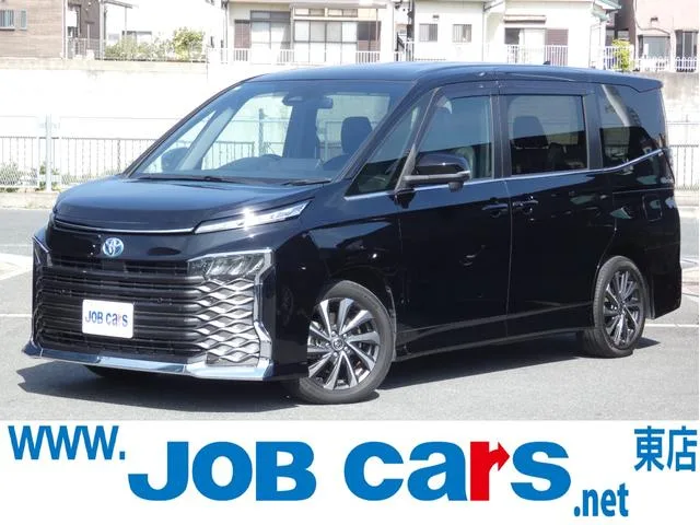 Toyota VOXY HYBRID S-Z 2023 — фото 1, купить с доставкой в Москву